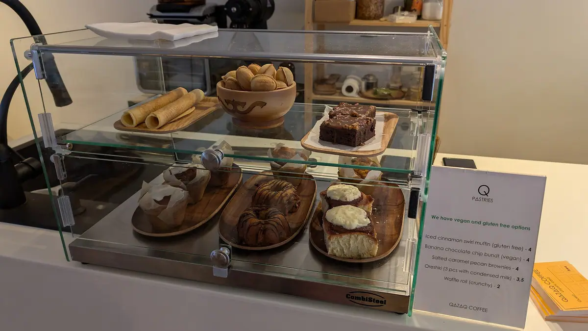 Lillie's Bakery & Coffee Shop – bakery & café in Brixham town centre